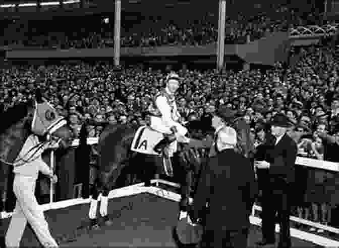 Seabiscuit At Pimlico In 1940 Seabiscuit: An American Legend (Ballantine Reader S Circle)