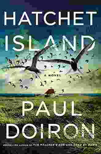 Hatchet Island: A Novel (Mike Bowditch Mysteries 13)